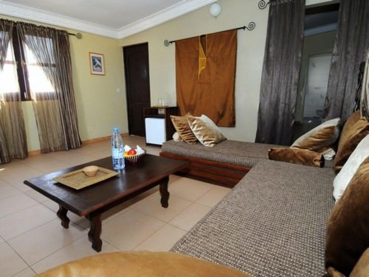 Hotel De La Poste Saint-Louis Ngoại thất bức ảnh