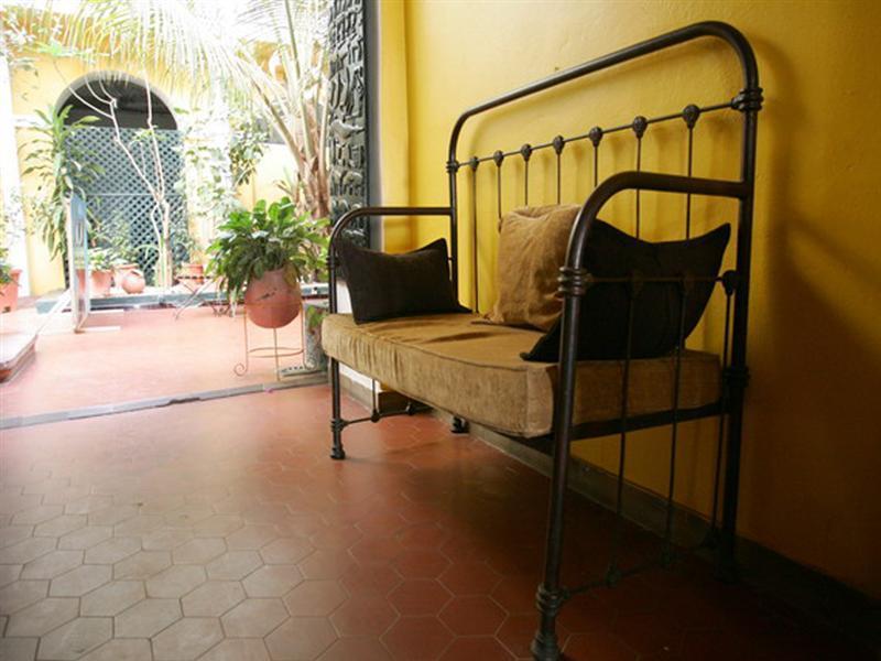 Hotel De La Poste Saint-Louis Ngoại thất bức ảnh