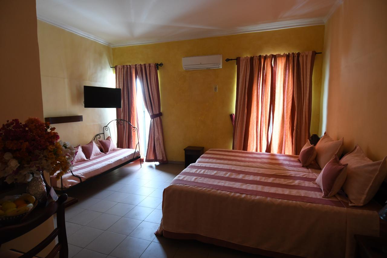 Hotel De La Poste Saint-Louis Ngoại thất bức ảnh